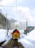 RhB DAMPFSCHNEESCHLEUDER-Extrazug fr GRAUBNDEN TOURS 4448 von Cavaglia nach Alp Grm am 01.03.1997 Ausfahrt Cavaglia mit Dampfschneeschleuder X rot d 9213 - Triebwagen ABe 4/4II 48. Hinweis: Aufnahmen vom auf Sicht vorausfahrenden Rumzug!
