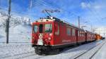 Schnee-Rumer-Zug bestehend aus ABe 4/4 46 + 47 und dem Schnee-Rumer Xk 9132 in der Station Ospizio Bernina. (19.01.2013)