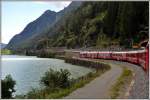 R1621 am Ufer des Lago di Poschiavo zwischen Le Prese und Miralago.(21.08.2014)