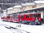 Die ABe 4/4 III 54 im Bf. Pontresina mit ein Regiozug Tirano > Sankt-Moritz - 30/01/2015