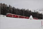 R1637 mit ABe 8/12 3513 bei Pontresina.