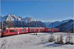 R1633 mit ABe 8/12 3514 in Alp Grüm. (22.12.2016)