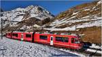 R1633 mit ABe 8/12 3514 in Alp Grüm. (22.12.2016)