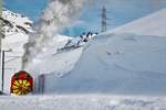 RhB Dampfschneeschleuderfahrt 2018 
RhB Xrotd Nr. 9213 und das Bernina Krokodil Ge 4/4 Nr. 182 unterwegs zwischen Bernina Lagalb und Ospizio Bernina.

Aufgenommen am Sonntag, 28. Januar 2018, kurz vor dem Bahnhof Ospizio Bernina. 
