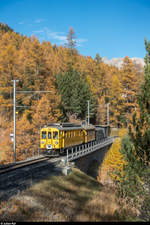 RhB ABe 4/4 I 30 mit Fotoextrazug für die FairFotografen am 21. Oktober 2018 auf der Rosegbrücke bei Pontresina.