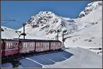 R4621 mit ABe 8/12 3513 zwischen Ospizio Bernina und Alp Grüm. (01.05.2019)