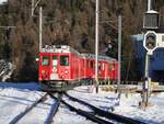 Die RhB-ABe 4/4 48 und 46 (Baujahre 1972 und 1965) am 19. Dezember 2007 bei einem Manöver in St. Moritz. Fotostandort auf dem Perron.