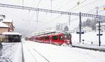 RhB Berninabahn__ABe 8/12  Allegra  Zweispannungs-Triebzug (ZTZ) 3504 nach St. Moritz im Bf. Pontresina.__26-02-2024