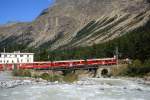 RhB Regionalzug 1639 von St.Moritz nach Tirano am 31.08.2007 auf Morteratsch-Brcke mit Triebwagen ABe 4/4 III 55 - ABe 4/4 III 53 - BD 2472 - AB 1544 - B 2461 - B 2309 - B 2455 - B 2312 - B 2468  