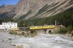 RhB Extrazug 3639 von Pontresina nach Poschiavo am 31.08.2007 in Morteratsch mit Triebwagen ABe 4/4 I 34 - ABe 4/4 I 30 - WN 9802/B 2138 - WN 9800/C114  