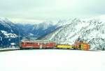 RhB SCHNEERUM-Extrazug fr GRAUBNDEN TOURS 4448 von Cavaglia nach Alp Grm am 01.03.1997 Einfahrt Alp Grm mit Triebwagen ABe 4/4II 48 - B 2091 - Xk 9132  