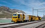 Nivellier-Richt-Stopfmaschine B40UM-4  Bernina  der Sersa Group am 10.