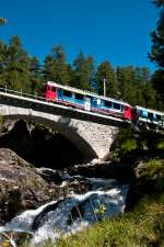 ABe 4/4 III 55 + 56 am 10. August 2011 mit dem D 975 (St. Moritz - Tirano) bei Morteratsch.