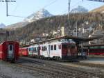 Ein komisches Bild bot sich am 1.12.2011 in St.Moritz, am meteorologischen Winteranfang stehen die ABe 4/4''' 51 ''Unesco'' + 53 ''Credito Valtelinese'' ohne Schnee vor dem Regio 1629.