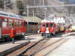Bernina Bahn,Einfahrt eines Regionalzuges aus St.Moritz   nach Tirano am 11.04.03 in Poschiavo (Zugskreuzung)
