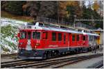 ABe 4/4 III 53  Tirano  und 56  Corviglia  vor dem Depot in Pontresina. (25.10.2014)