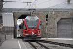 R1621 mit ABe 8/12 3515 in Ospizio Bernina 2253m. (28.11.2015)