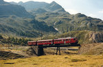 RhB: Ein schwach frequentierter Morgenzug mit ABe 4/4 41-49 auf der Fahrt von St.