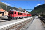 BerninaExpress 974 mit ABe 4/4 III 52  Brusio  und 56  Corvigla  verlässt Pontresina Richtung St.Moritz.