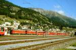 RhB Regio-Express Engadinstar 1325 von Landquart nach St.Moritz am 31.08.2007 Einfahrt Samedan mit E-Lok Ge 4/4 I 606 - Ge 4/4 I 610 - A 1227 - B 2373 - B 2356 - B 2426 - D 4222.