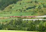 RhB - Regionalzug 1929 von Scuol nach Pontresina am 20.08.2008 kurz vor Lavin mit BDt 1752 - B 2342 - WS 3911 - B 2341 - A 1243 - E-Lok Ge 4/4 II 613
