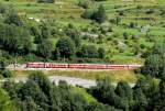 RhB - Regioexpress 1242 von Scuol nach Disentis am 20.08.2008 zwischen Guarde und Lavin mit E-Lok Ge 4/4 II 617 - AB 1563 - D 4207 - B 2446 - B 2443 - B 2391 - A 1239  