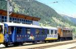 RhB EXTRAZUG fr RHTIA INCOMING 3227 von Zernez nach Scuol am 09.09.1994 in Zernez mit Oldtimer-E-Lok Ge 4/6 353 - WRS 3821 - B 2096 - A 1102 - B 2060 - B 2091.