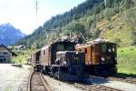 RhB EXTRAZUG fr RHTIA INCOMING 3227 von Zernez nach Scuol am 09.09.1994 in Lavin mit Oldtimer-E-Lok Ge 4/6 353 - WRS 3821 - B 2096 - A 1102 - B 2060 - B 2091 wird von planmigen GTERZUG 5237
