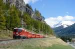 RhB - Regionalzug 750 von Scuol nach St.Moritz am 06.10.1999 bei Madulain mit E-Lok Ge 4/4 II 621 - D 4212 - B 2362 - B 2348 - A 1237 - Gb - Haiqy 5175 - Hinweis: gescanntes Dia  