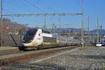 TGV Lyria 4408 durchfährt den Bahnhof Gelterkinden.