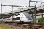 TGV Lyria 4408 fährt Richtung Bahnhof SBB.
