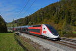 TGV Lyria 4729 fährt Richtung Bahnhof Gelterkinden.