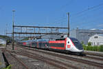 TGV Lyria 4730 durchfährt den Bahnhof Rupperswil. Die Aufnahme stammt vom 25.07.2022.