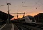 Der TGV Lyria 4418 wartet in Lausanne auf die Abfahrt nach Paris.