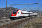 ICN 500 020  Jeanne Hersch  durchfährt den Bahnhof Gelterkinden. Die Aufnahme stammt vom 04.03.2022.