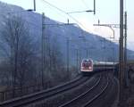 Ein ICN der SBB befhrt die Gotthardstrecke Richtung Luzern bei Immensee.