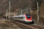 RABDe 500 025-2 als IC 675 (Basel SBB-Lugano) bei Biasca 29.12.10