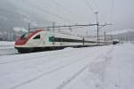 RABDe 500 020-3 als ICN 671 bei Durchfahrt in Airolo, 30.01.2014.