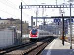 SBB - ICN Johanna Spyri bei der einfahrt in den Bahnhof Genf am 08.03.2015