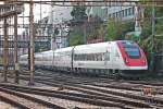 RABe 500 025-2  Xavier Stockmar  am 25.10.2014 bei der Einfahrt in Basel SBB.