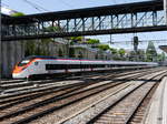 SBB - Neuster SBB Triebzug von Stadler der  RABe 501 001 abgestellt im Bahnhof von Spiez am 27.05.2017