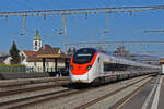 RABe 501 028-1 Giruno durchfährt den Bahnhof Rupperswil.