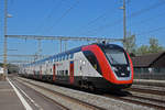 RABe 502 404-2 Twindexx durchfährt den Bahnhof Rupperswil.