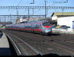 SBB / FS - ETR 610 012 bei der durchfahrt im Bahnhof Rothrist am 18.04.02022