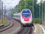 SBB - ETR 503 015 bei der durchfahrt in Rolle am 03.05.2016