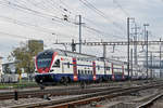 RABe 511 034 durchfährt den Bahnhof Pratteln.