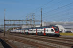 RABe 511 024 durchfährt den Bahnhof Rupperswil.