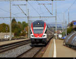 SBB - Triebwagen RABe 511 016 bei der einfahrt im Bahnhof Herzogenbuchsee am 20.10.2020