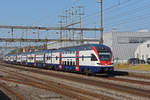 RABe 511 060 durchfährt den Bahnhof Rupperswil.