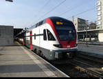 SBB - Triebzug RABe 511 037 als RE nach Chur im Bahnhof von Schaffhausen am 05.02.2021